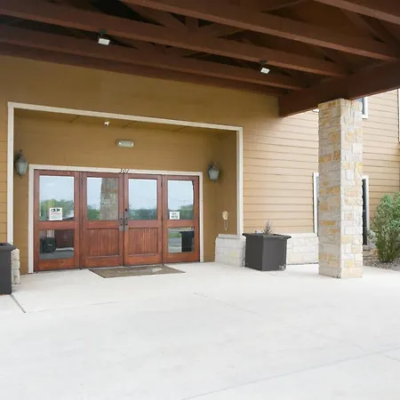 The Lodge At Kenedy-2